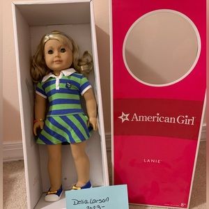 Retired American Girl of the year 2010 Lanie LIke NIB